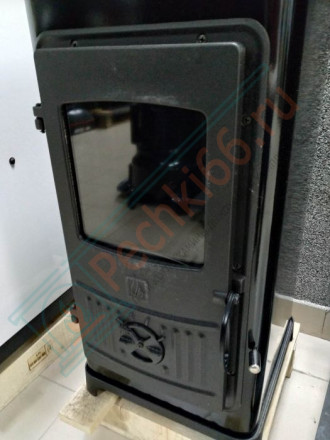 Чугунная печь Dora 10 N, черная (Plamen) до 180 м3